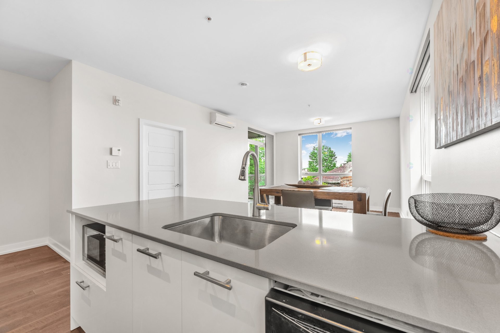 









420


19e Avenue

, 304,
Montréal (Lachine),




QC
H8S3S2

