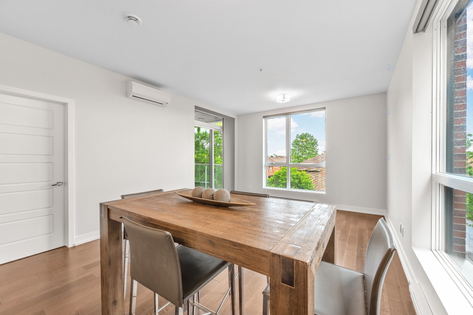 









420


19e Avenue

, 304,
Montréal (Lachine),




QC
H8S3S2

