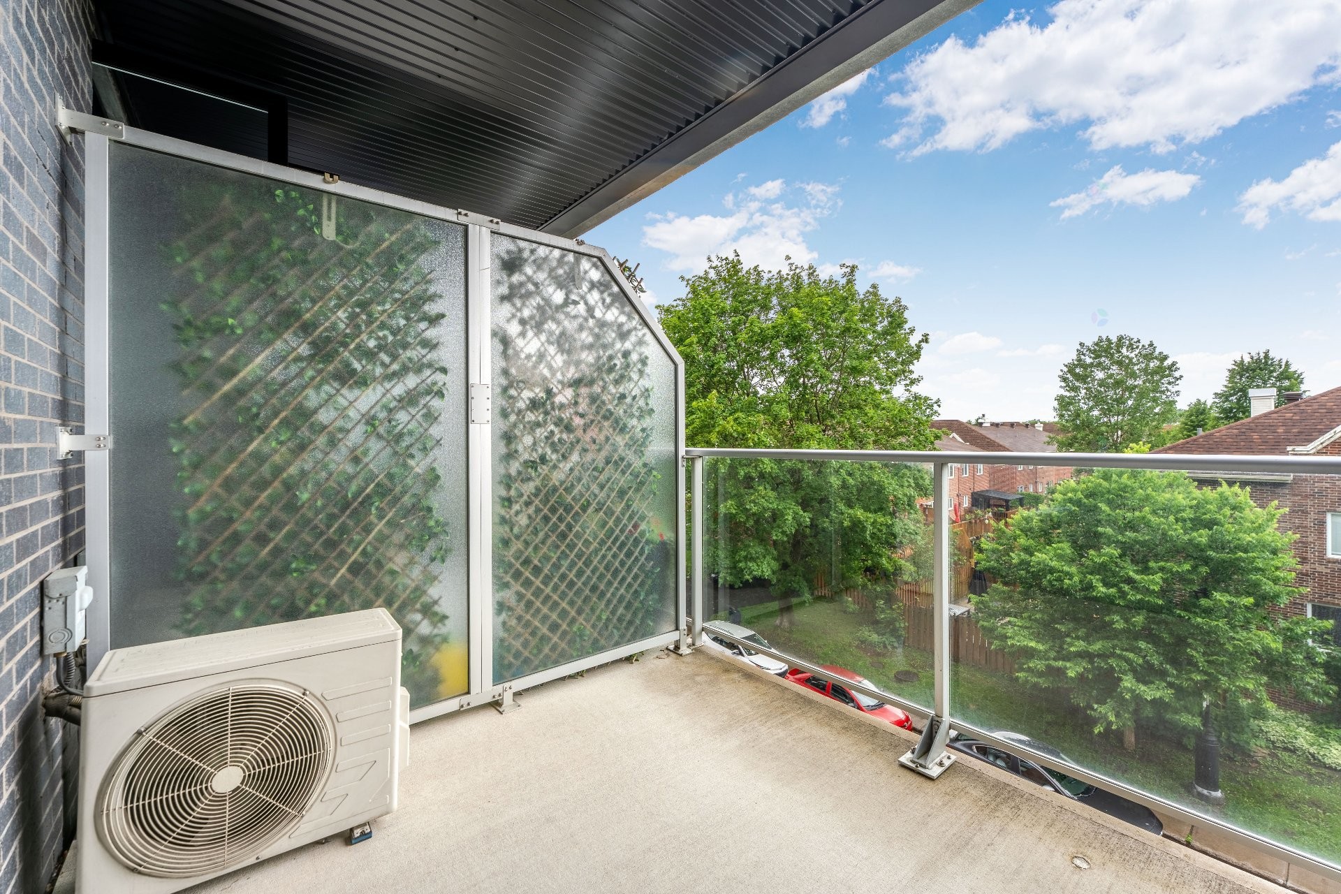 









420


19e Avenue

, 304,
Montréal (Lachine),




QC
H8S3S2

