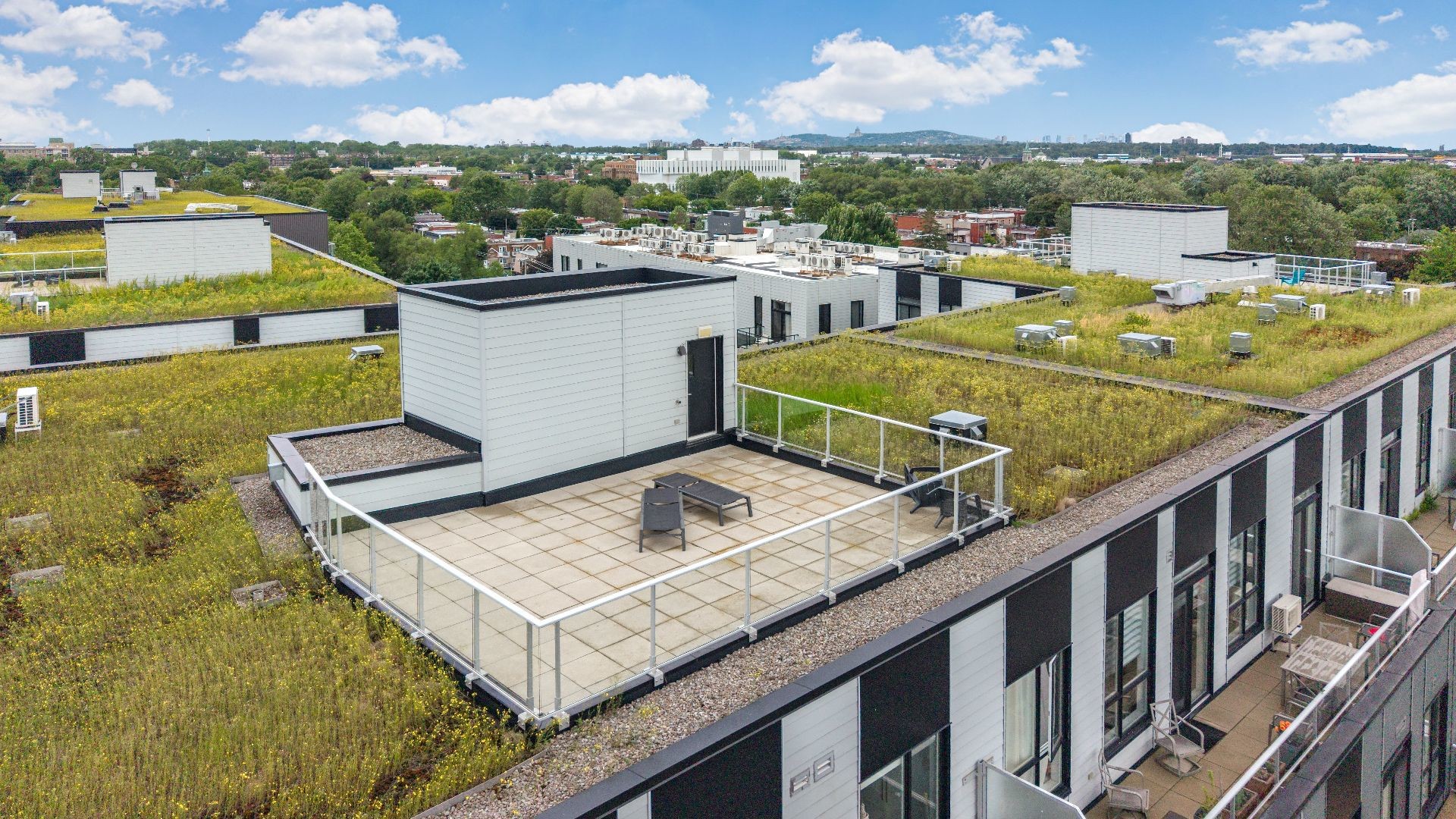 









420


19e Avenue

, 304,
Montréal (Lachine),




QC
H8S3S2


