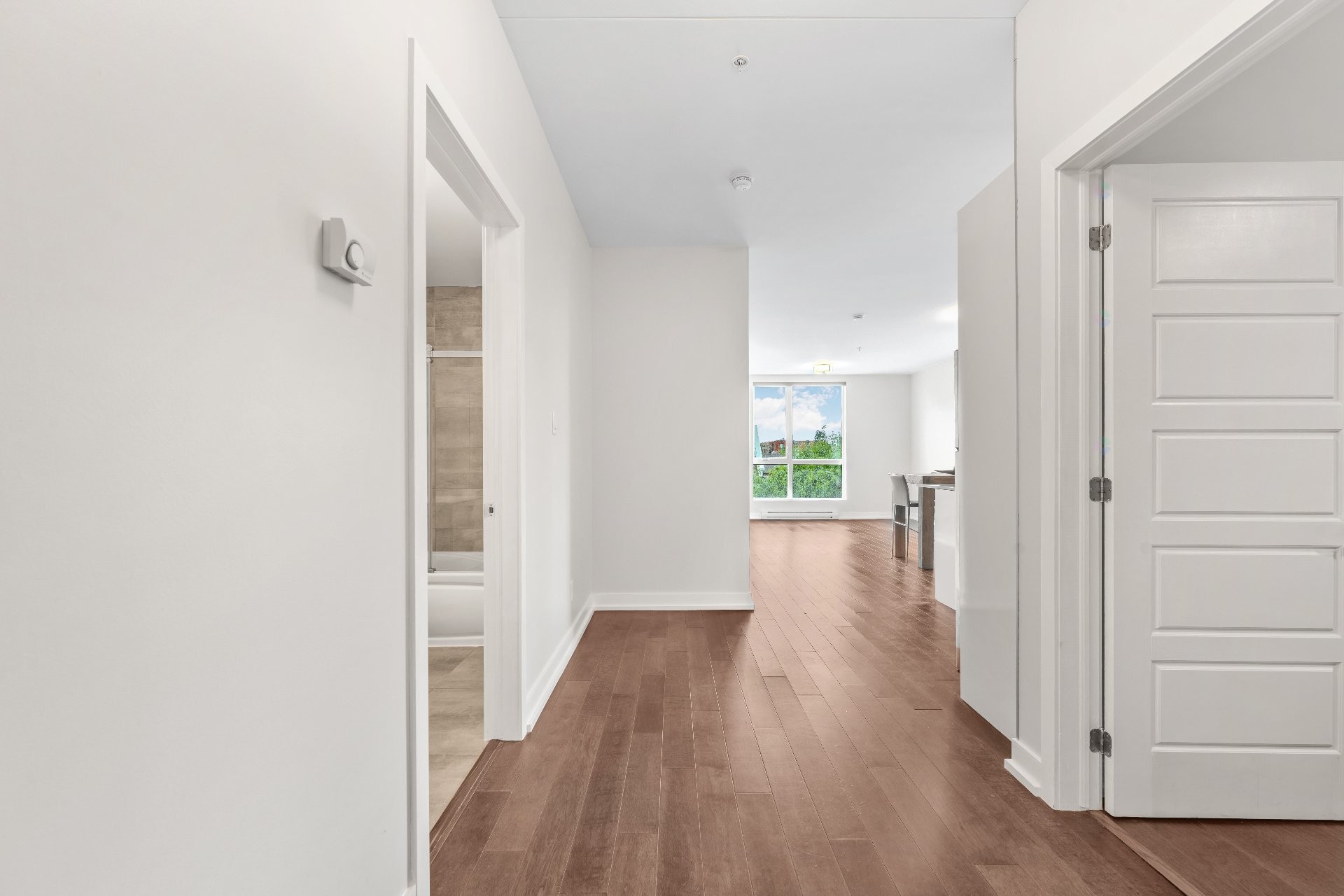 









420


19e Avenue

, 304,
Montréal (Lachine),




QC
H8S3S2

