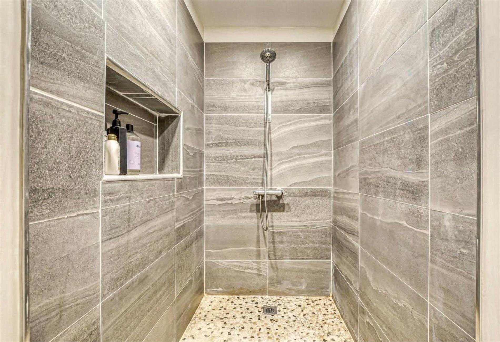 









2120


Ch. du Golf

,
Sainte-Lucie-des-Laurentides,




QC
J0T2J0

