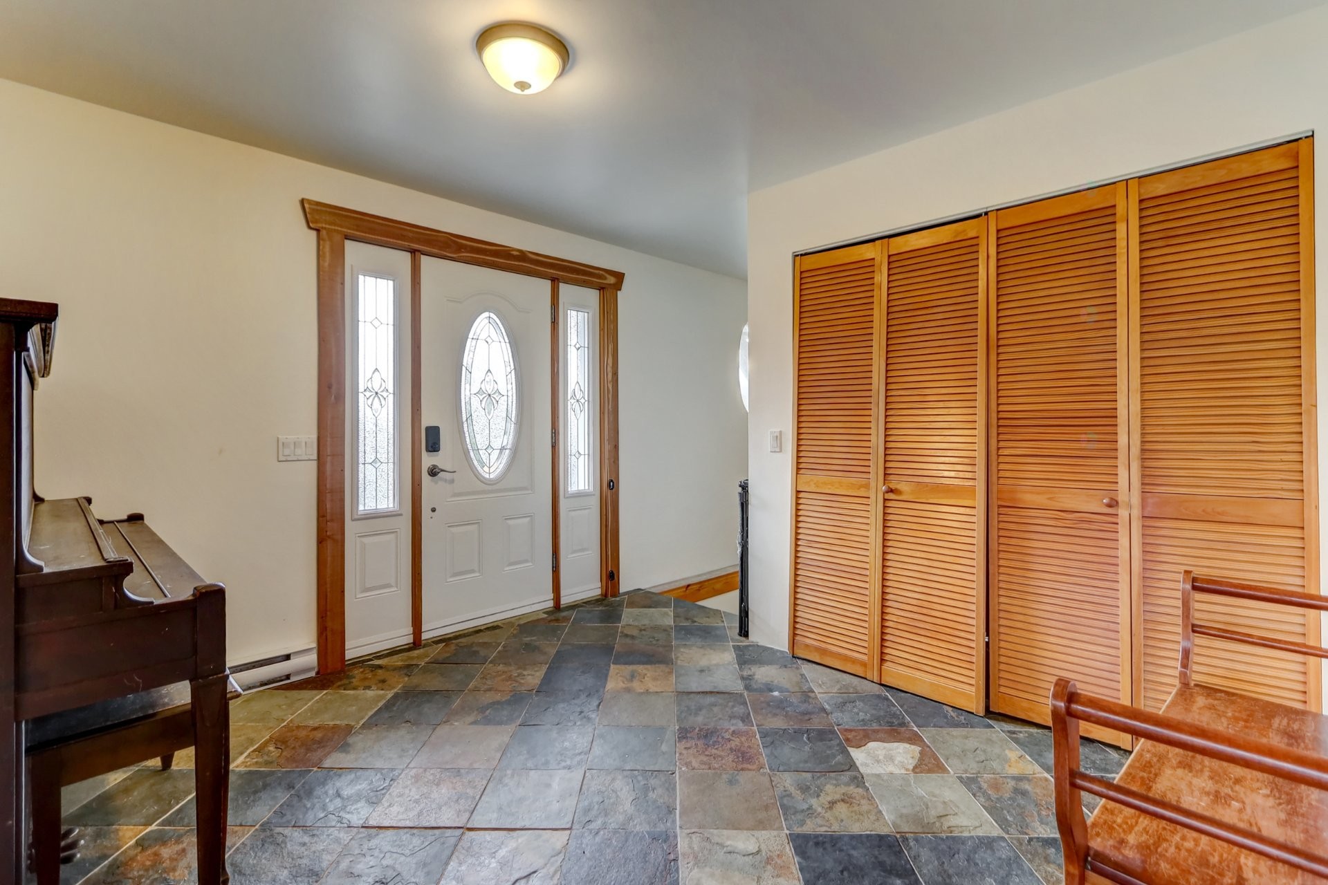 









2120


Ch. du Golf

,
Sainte-Lucie-des-Laurentides,




QC
J0T2J0

