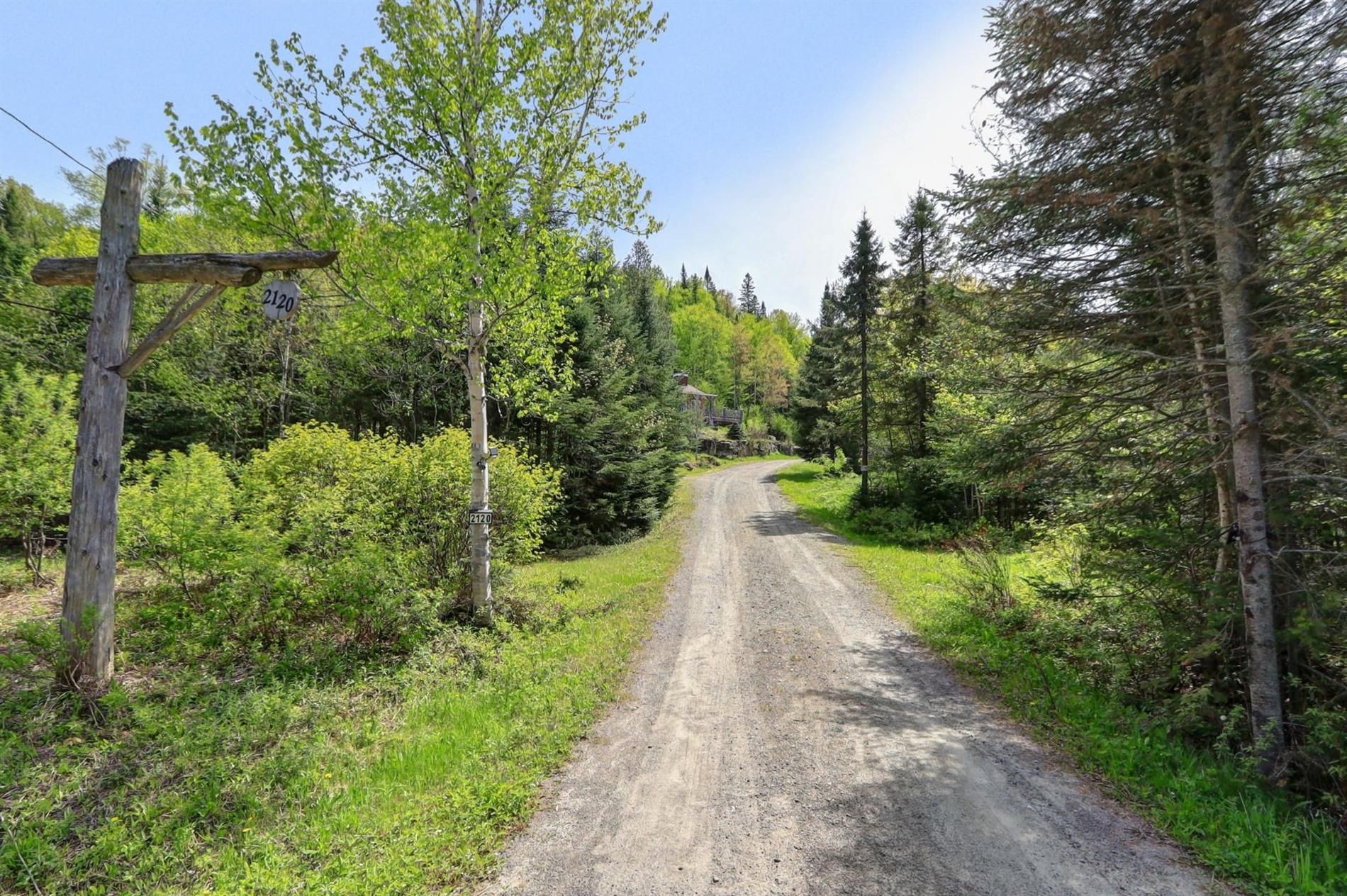 









2120Z


Ch. du Golf

,
Sainte-Lucie-des-Laurentides,







QC
J0T2J0

