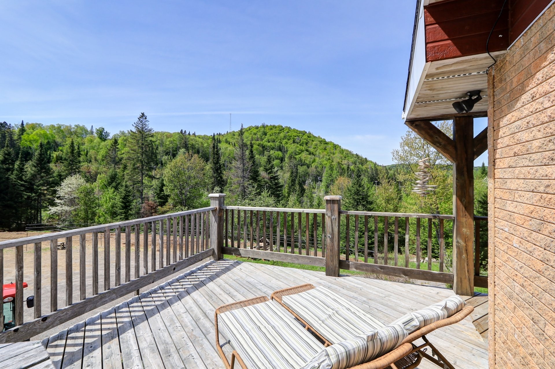 









2120Z


Ch. du Golf

,
Sainte-Lucie-des-Laurentides,







QC
J0T2J0

