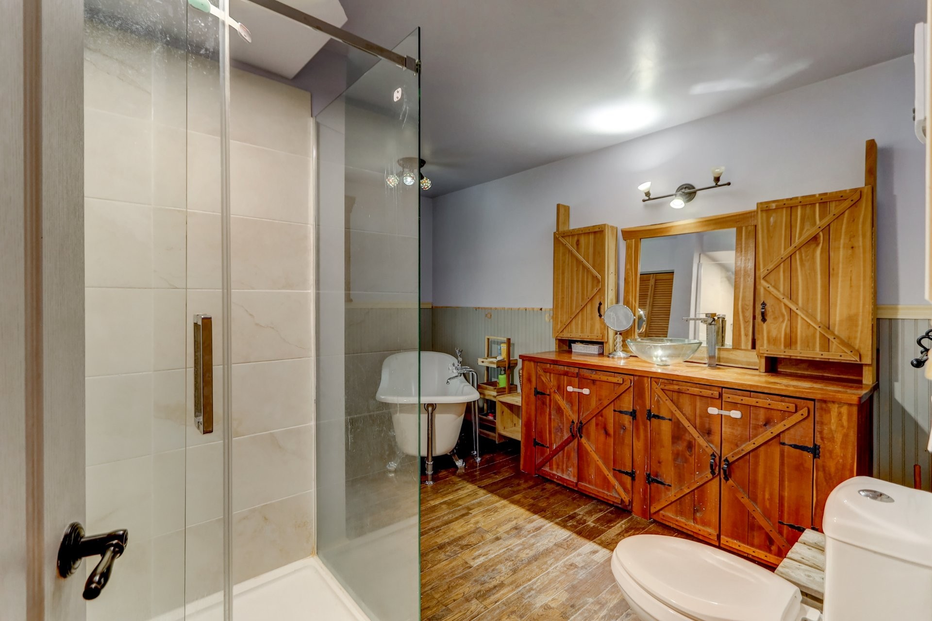 









2120Z


Ch. du Golf

,
Sainte-Lucie-des-Laurentides,







QC
J0T2J0

