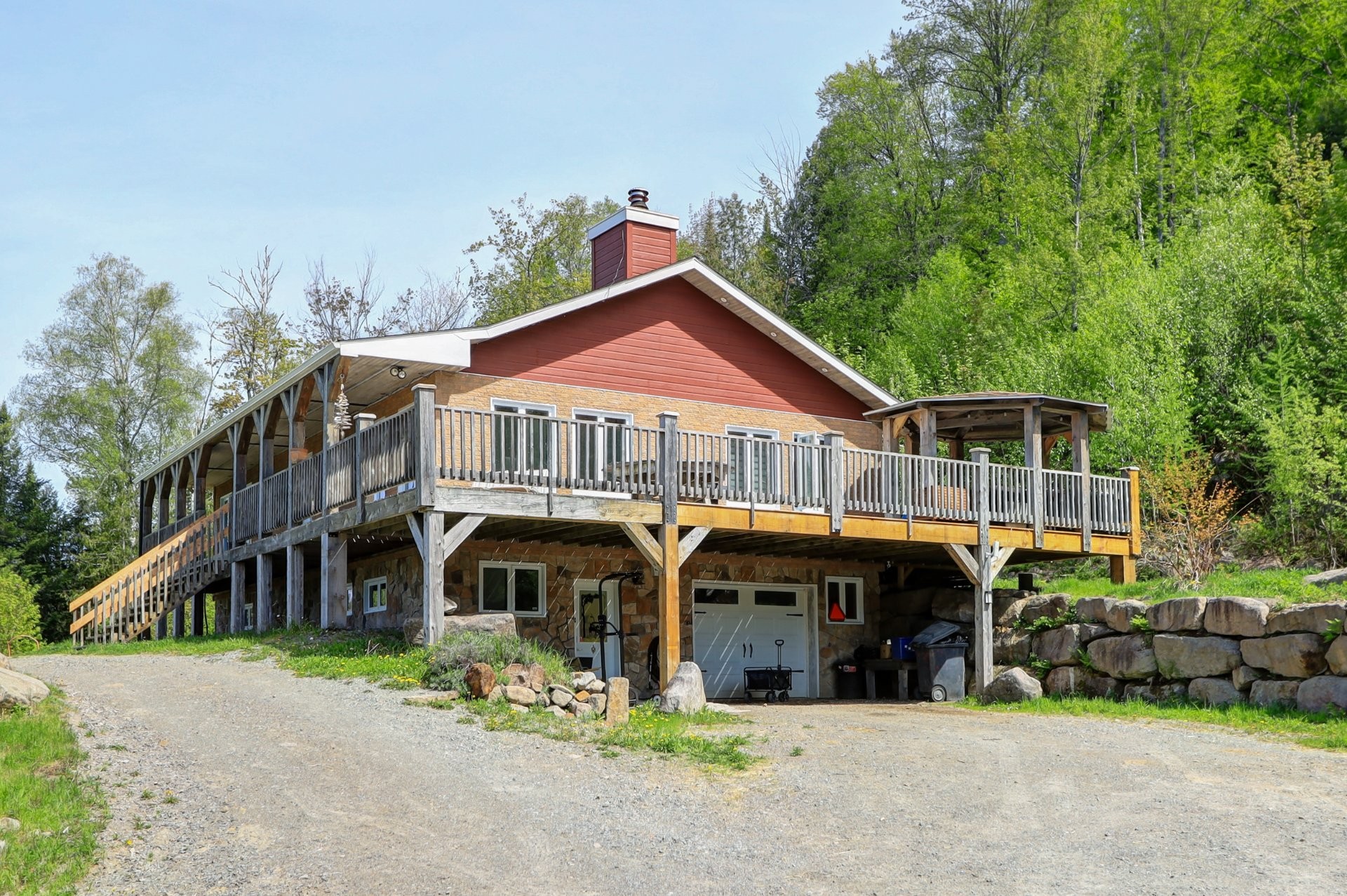 









2120Z


Ch. du Golf

,
Sainte-Lucie-des-Laurentides,







QC
J0T2J0

