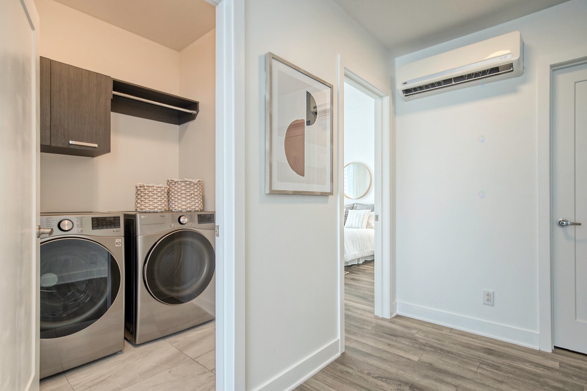 









281


Rue Prévert

, 8,
Saint-Basile-le-Grand,




QC
J3N1E8

