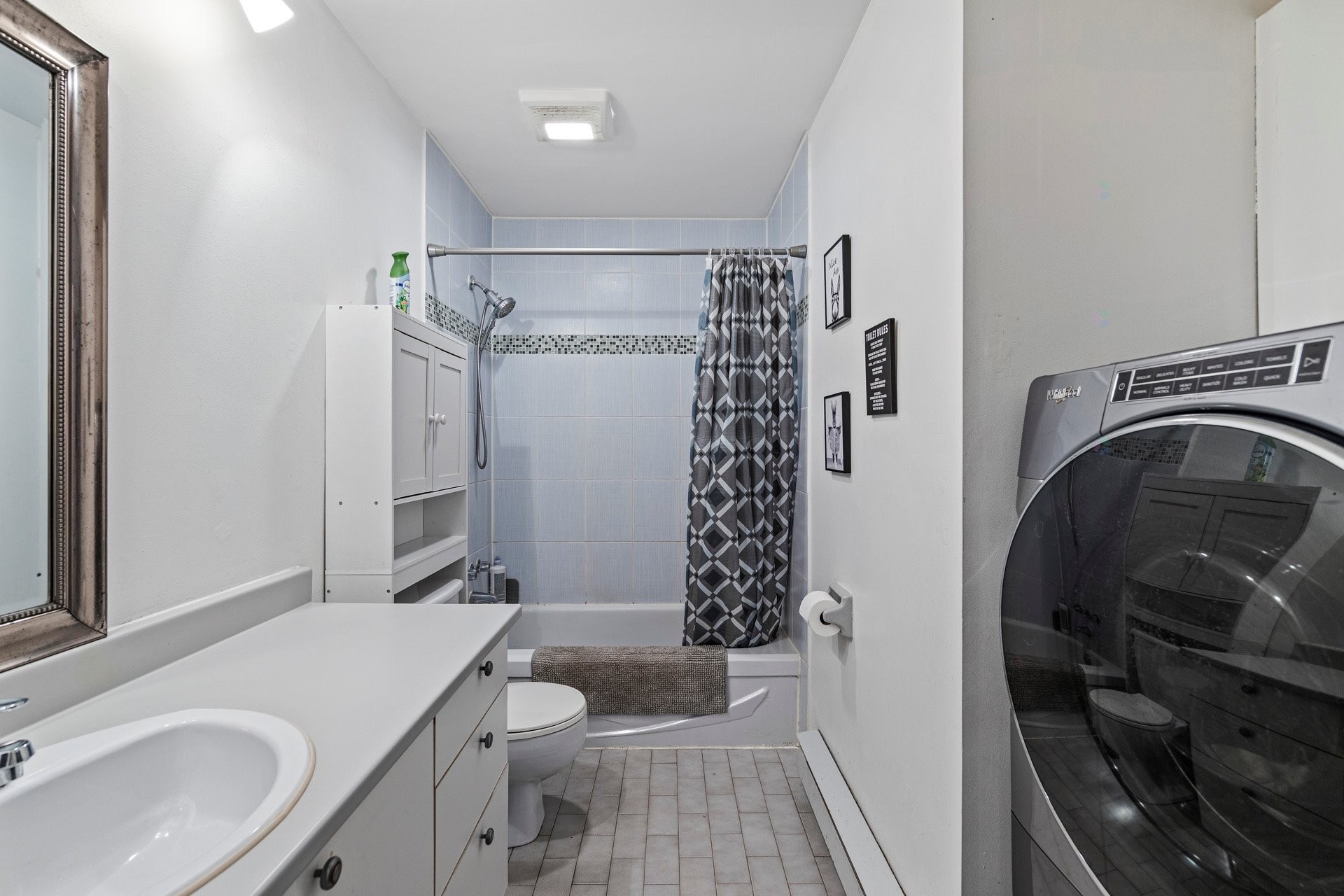 









62


Rue Évangéline

,
Vaudreuil-Dorion,




QC
J7V8A8

