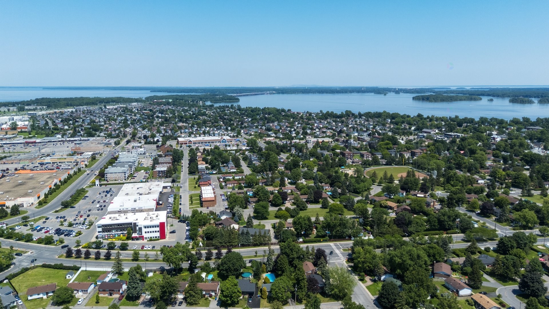 









62


Rue Évangéline

,
Vaudreuil-Dorion,




QC
J7V8A8

