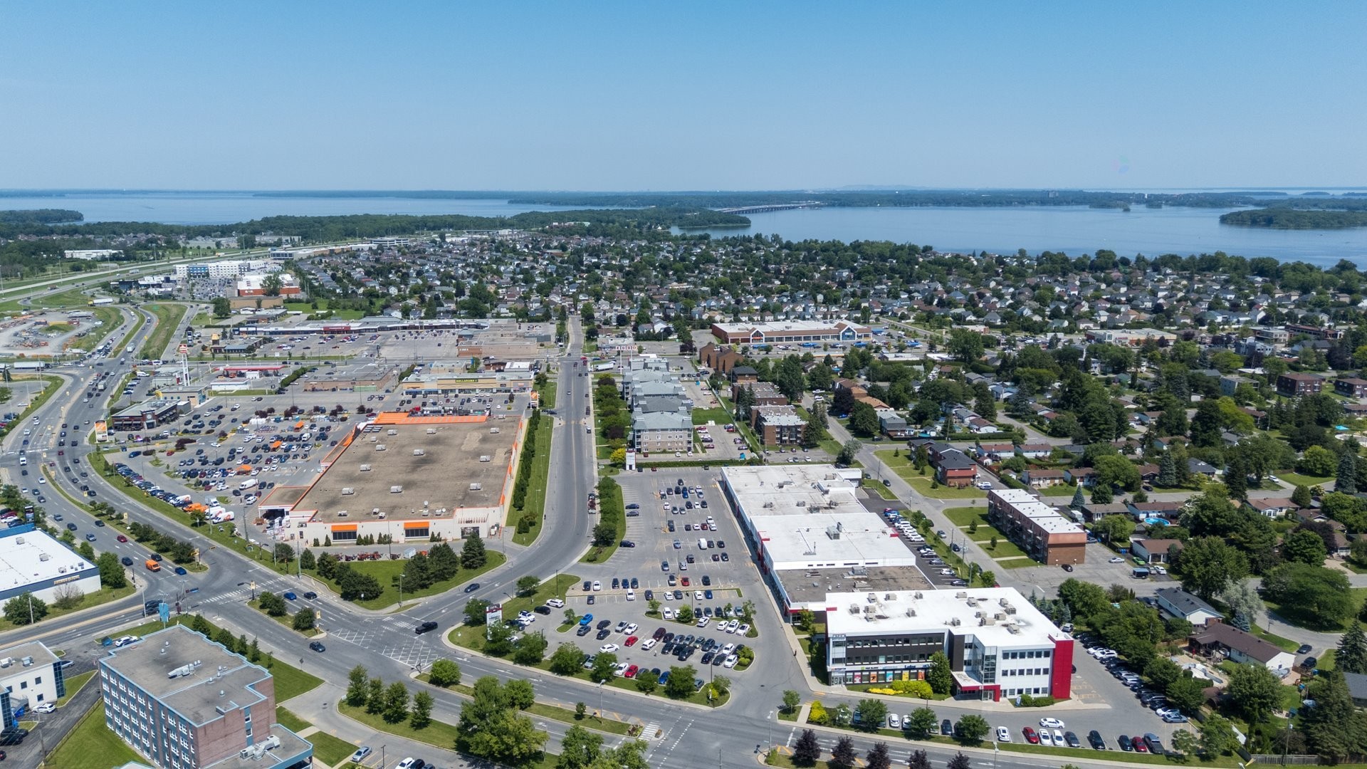 









62


Rue Évangéline

,
Vaudreuil-Dorion,




QC
J7V8A8

