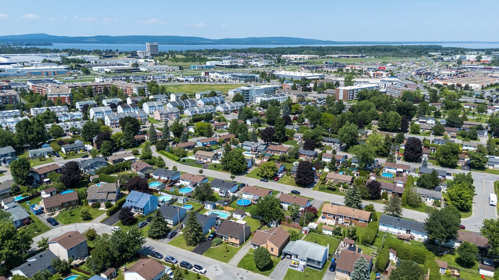 









62


Rue Évangéline

,
Vaudreuil-Dorion,




QC
J7V8A8

