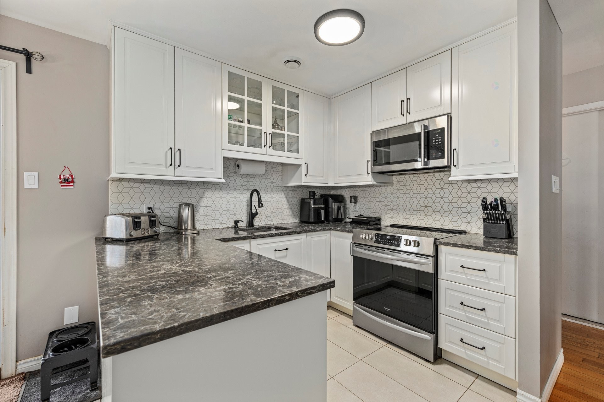 









62


Rue Évangéline

,
Vaudreuil-Dorion,




QC
J7V8A8

