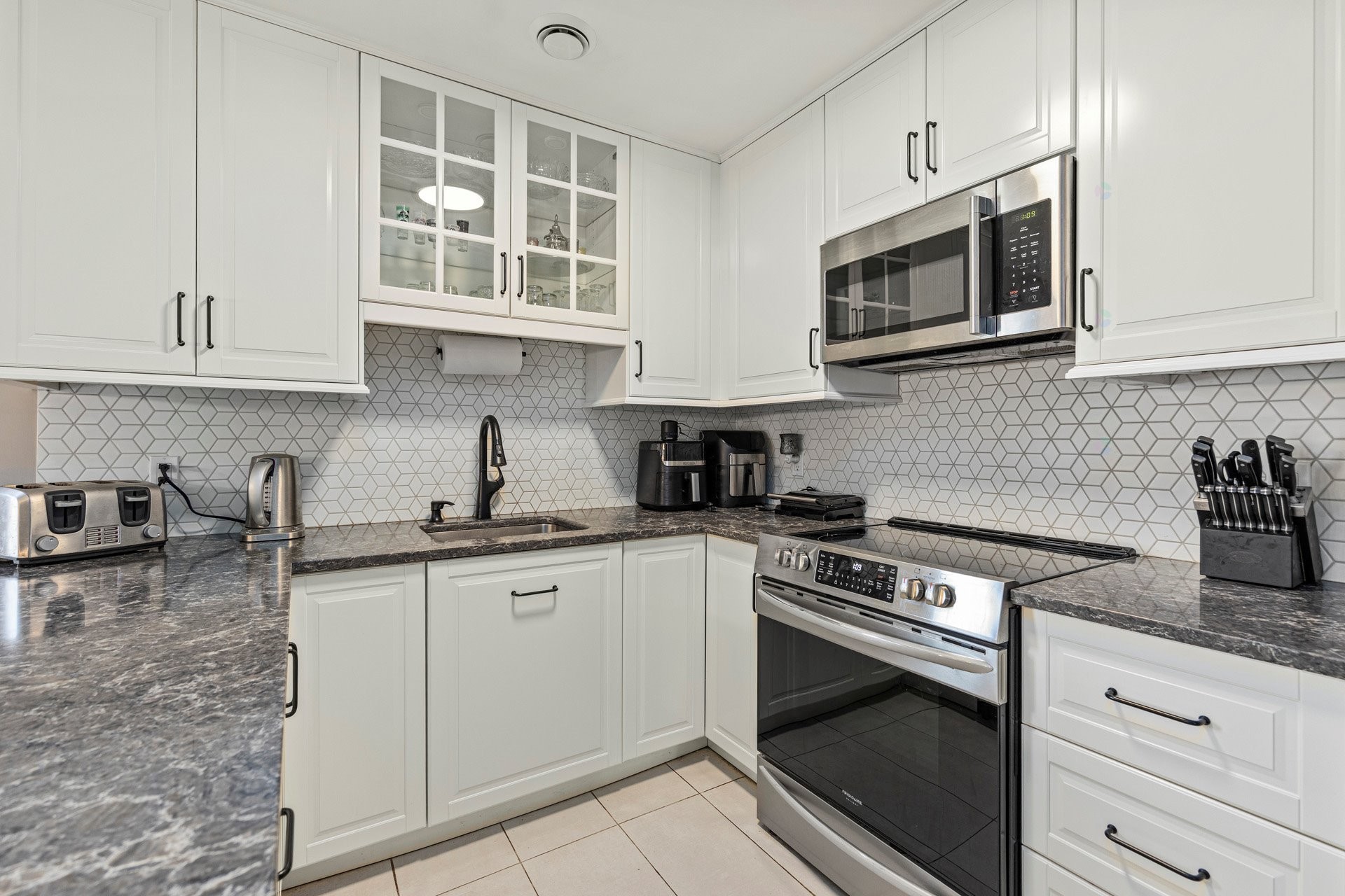 









62


Rue Évangéline

,
Vaudreuil-Dorion,




QC
J7V8A8

