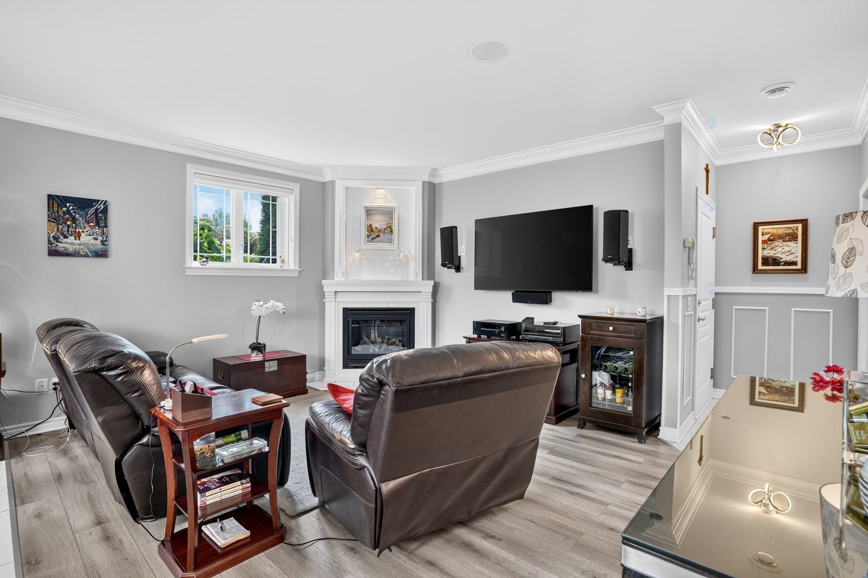 









2401


Boul. Lafontaine

, 2,
Saint-Jérôme,




QC
J7Y5L3

