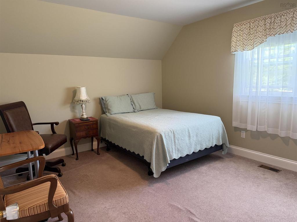 












21 Tulip Place

,
Truro,




NS
B2N 3M6

