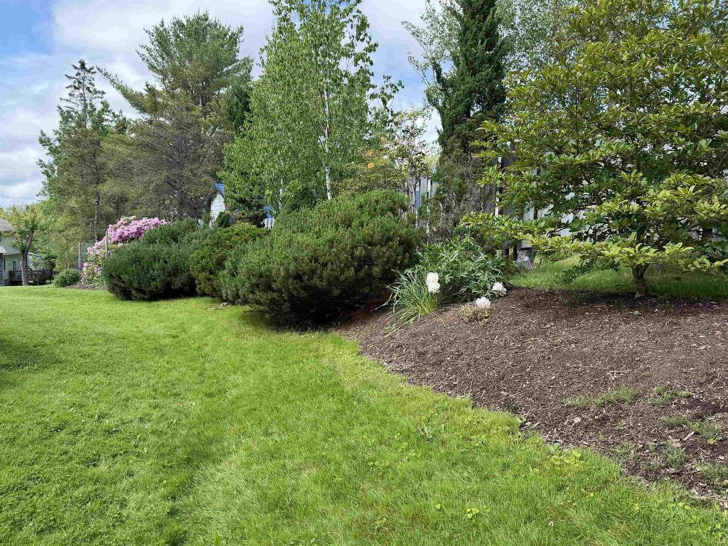 












21 Tulip Place

,
Truro,




NS
B2N 3M6

