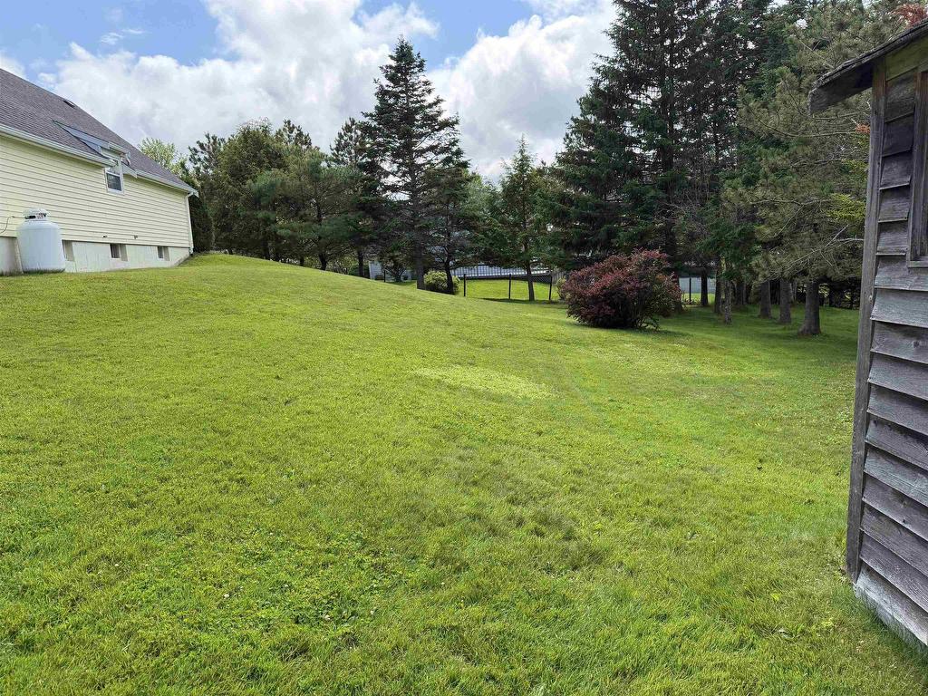 












21 Tulip Place

,
Truro,




NS
B2N 3M6

