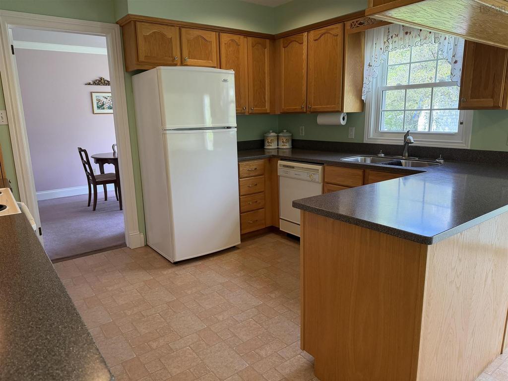 












21 Tulip Place

,
Truro,




NS
B2N 3M6

