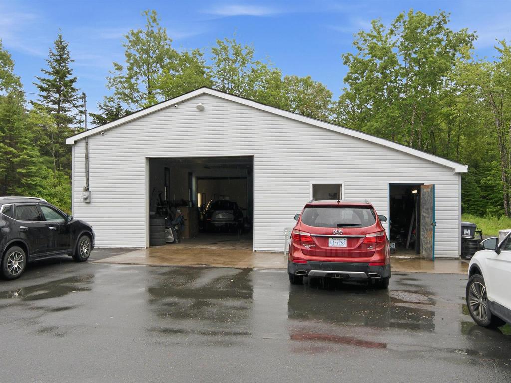 












1040 Myra Road

,
Porters Lake,




NS
B3E 1G6


