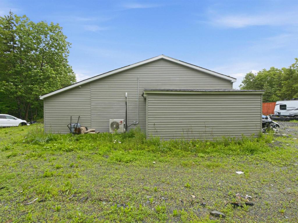 












1040 Myra Road

,
Porters Lake,




NS
B3E 1G6

