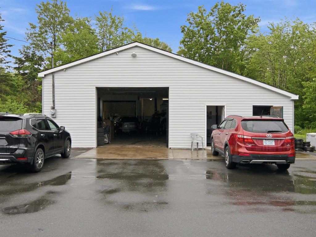 












1040 Myra Road

,
Porters Lake,




NS
B3E 1G6

