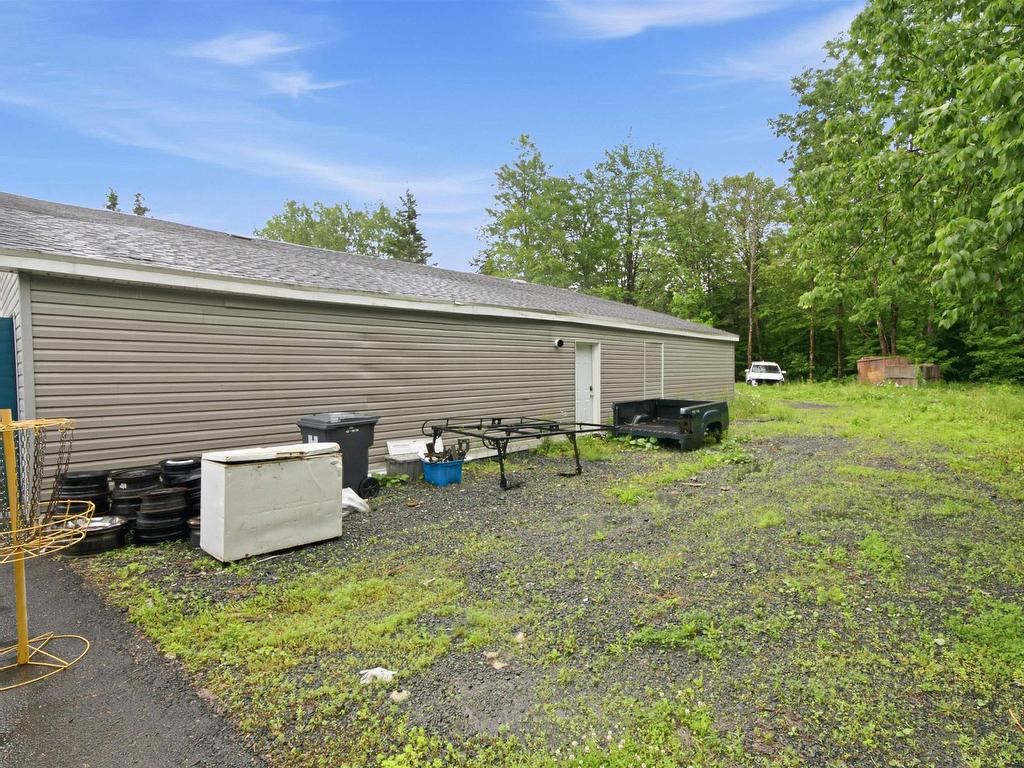 












1040 Myra Road

,
Porters Lake,




NS
B3E 1G6

