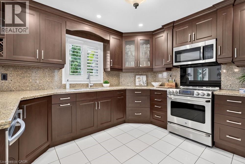 












3334 TRELAWNY Circle

,
Mississauga,




Ontario
L5N6N5

