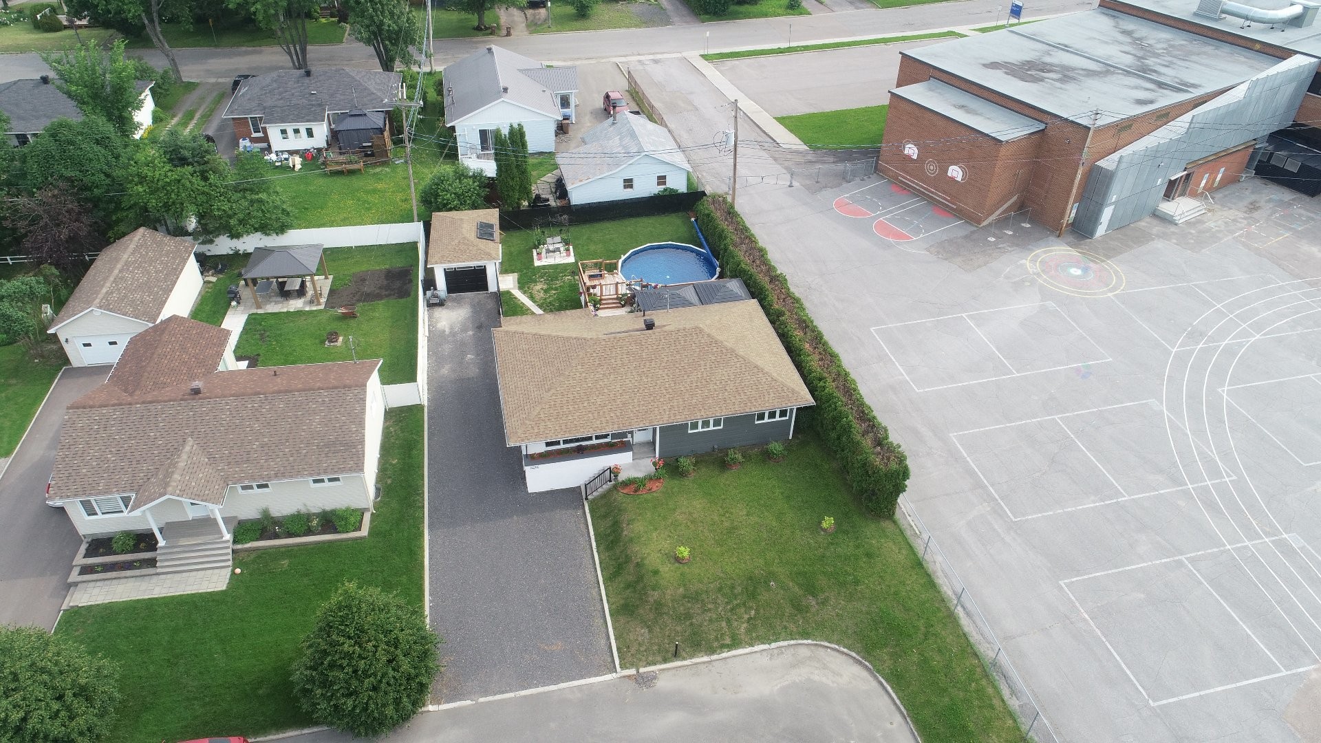 









2748


Rue Lafrance

,
Saguenay (Jonquière),




QC
G7S1C8

