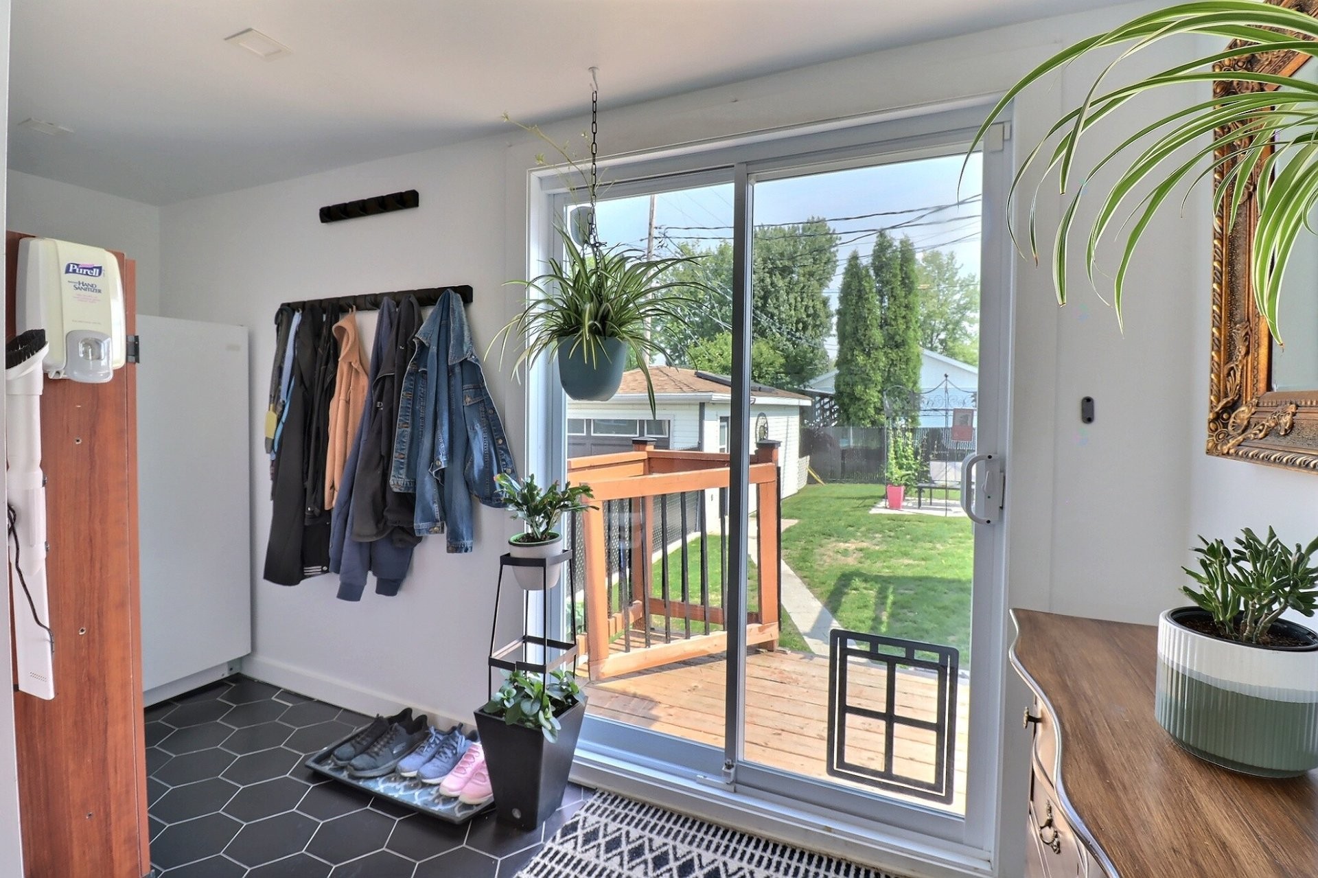 









2748


Rue Lafrance

,
Saguenay (Jonquière),




QC
G7S1C8

