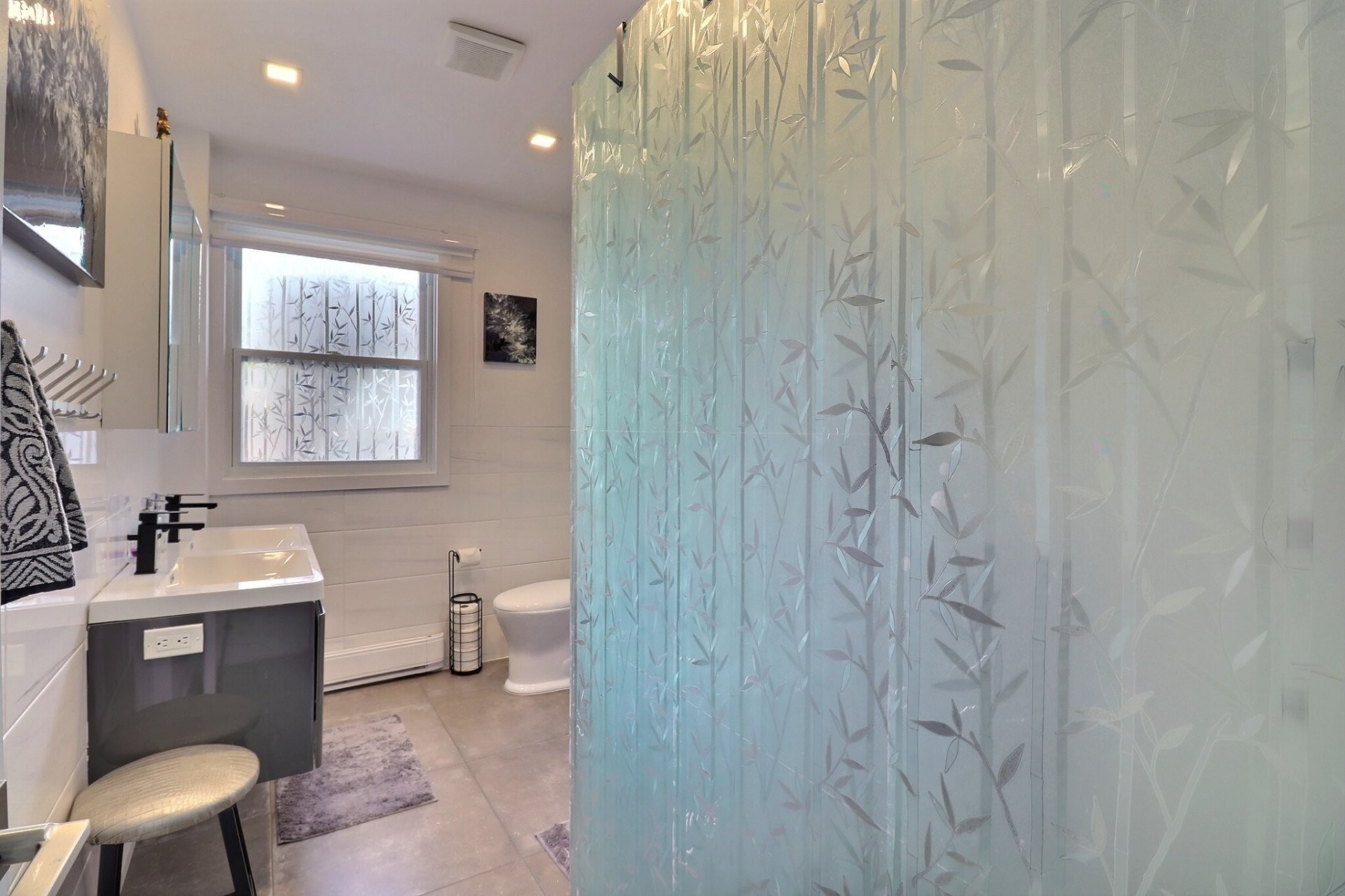 









2748


Rue Lafrance

,
Saguenay (Jonquière),




QC
G7S1C8

