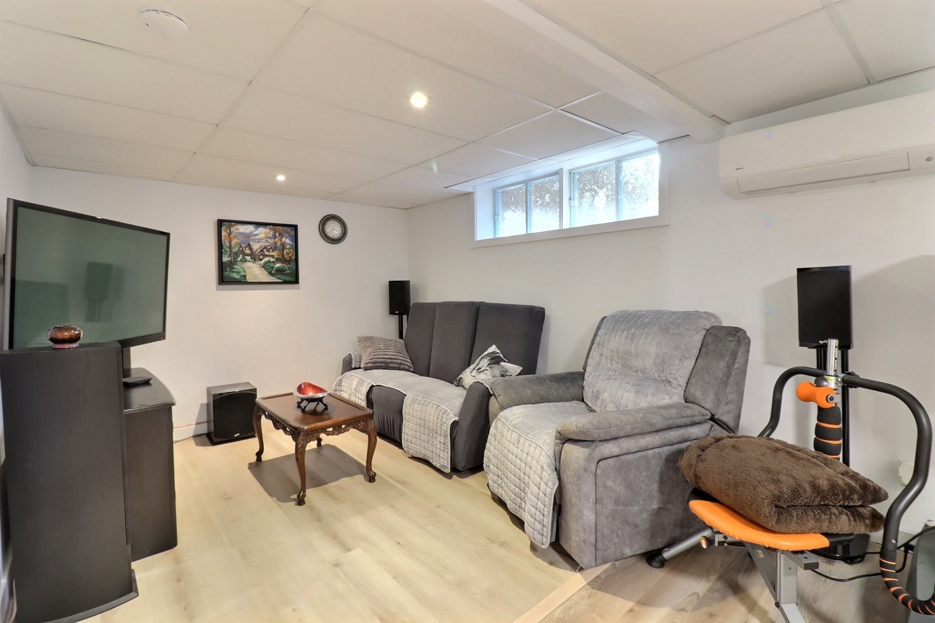 









2748


Rue Lafrance

,
Saguenay (Jonquière),




QC
G7S1C8

