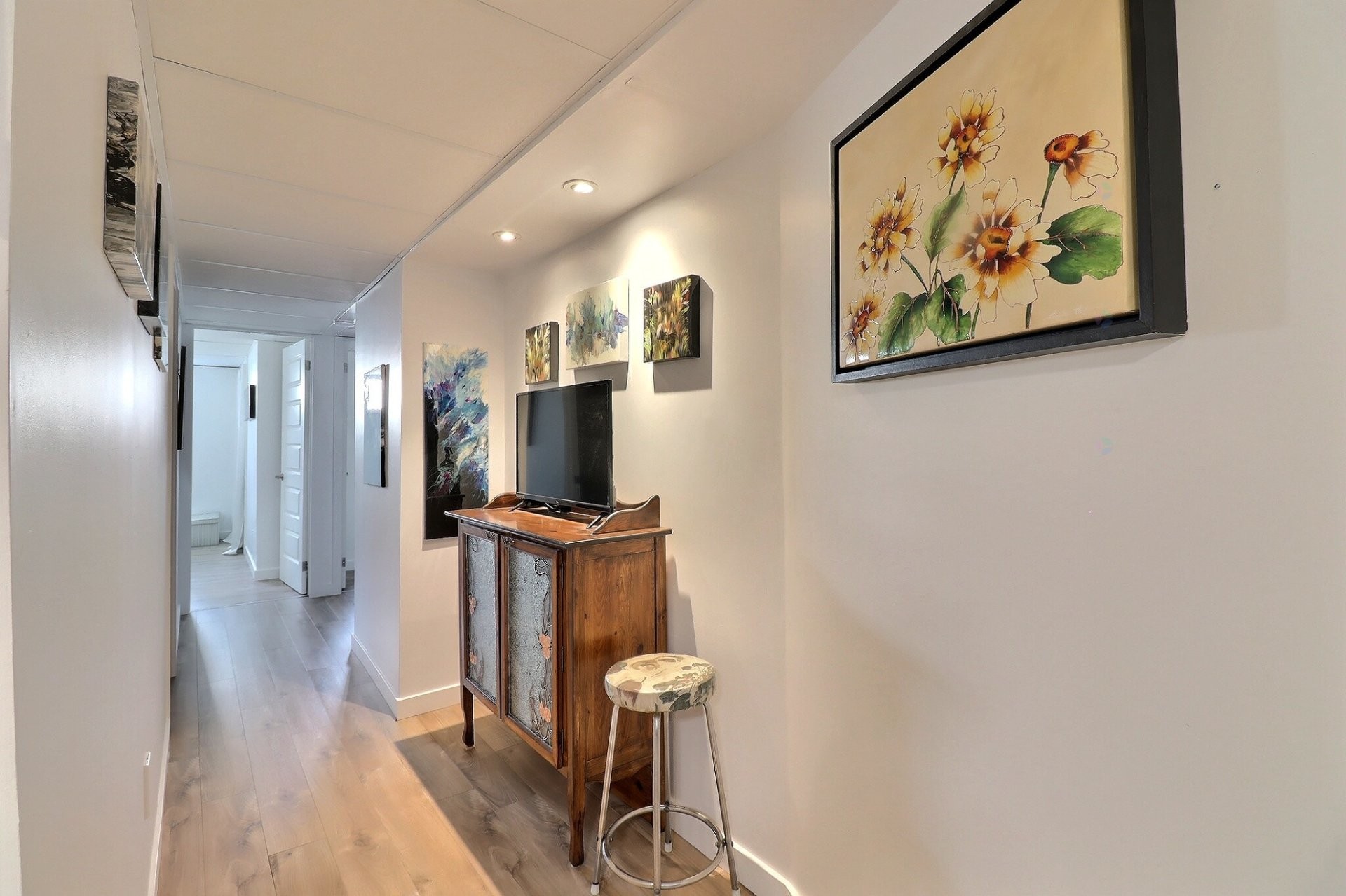 









2748


Rue Lafrance

,
Saguenay (Jonquière),




QC
G7S1C8

