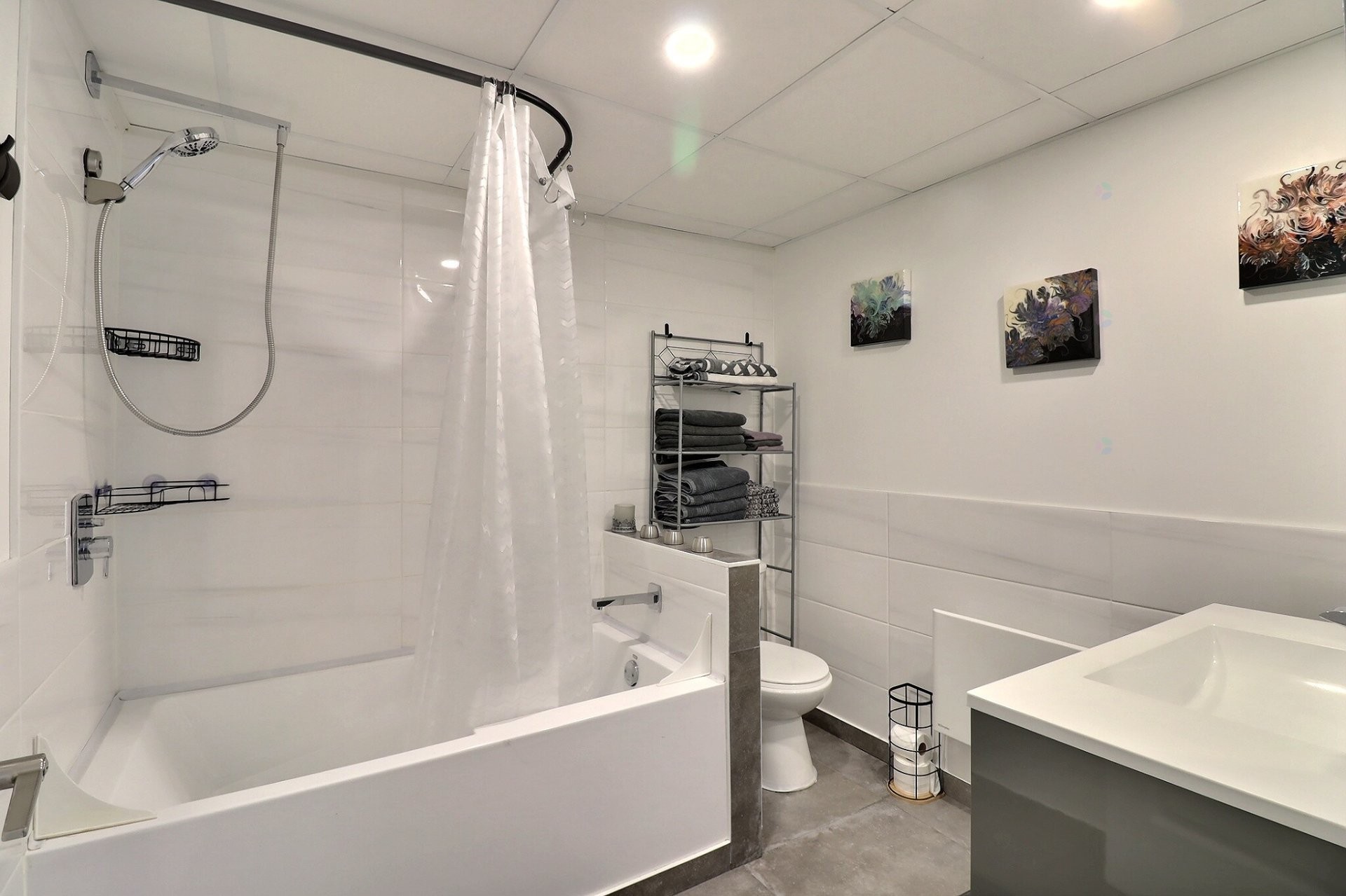 









2748


Rue Lafrance

,
Saguenay (Jonquière),




QC
G7S1C8

