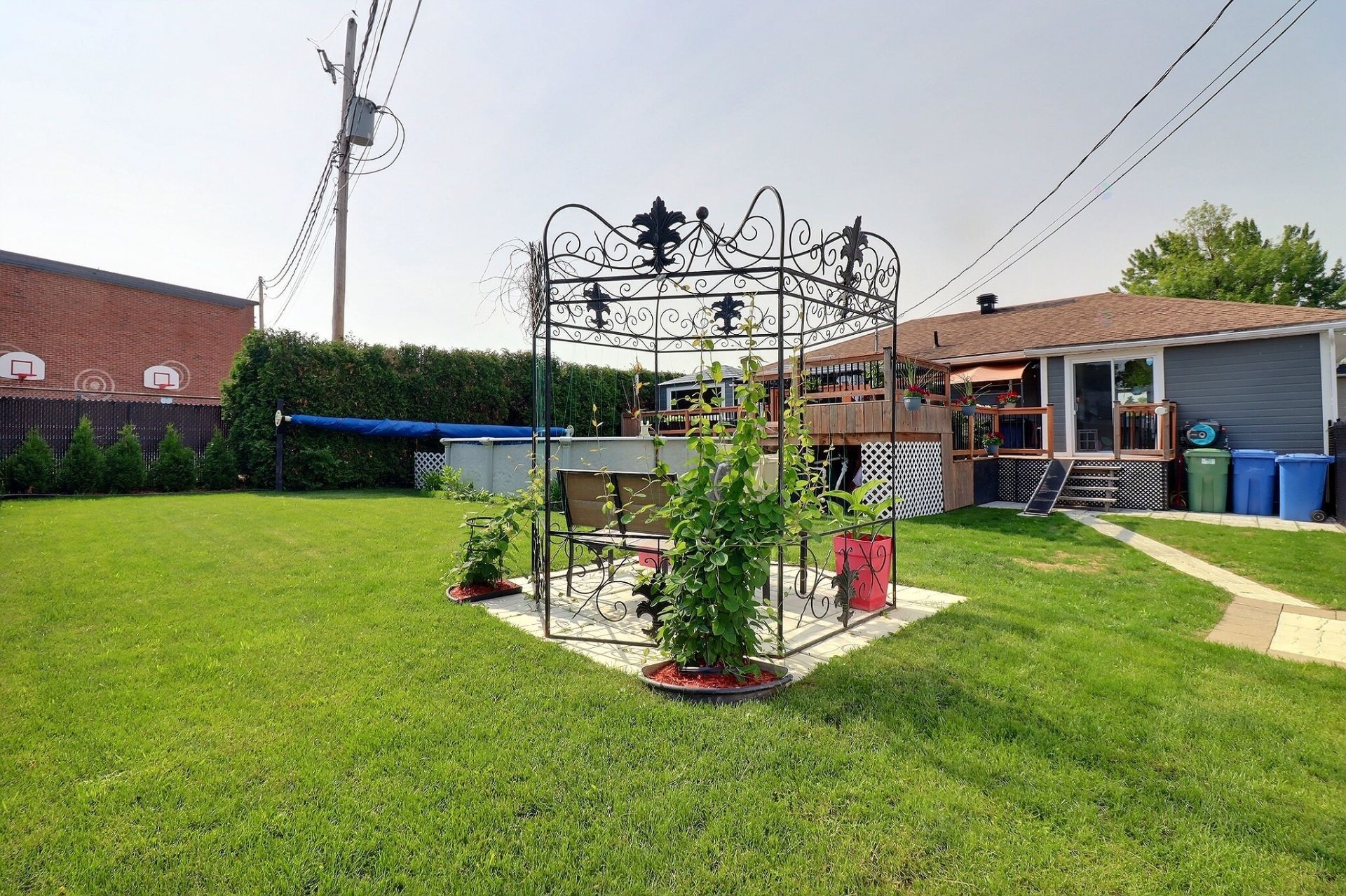 









2748


Rue Lafrance

,
Saguenay (Jonquière),




QC
G7S1C8

