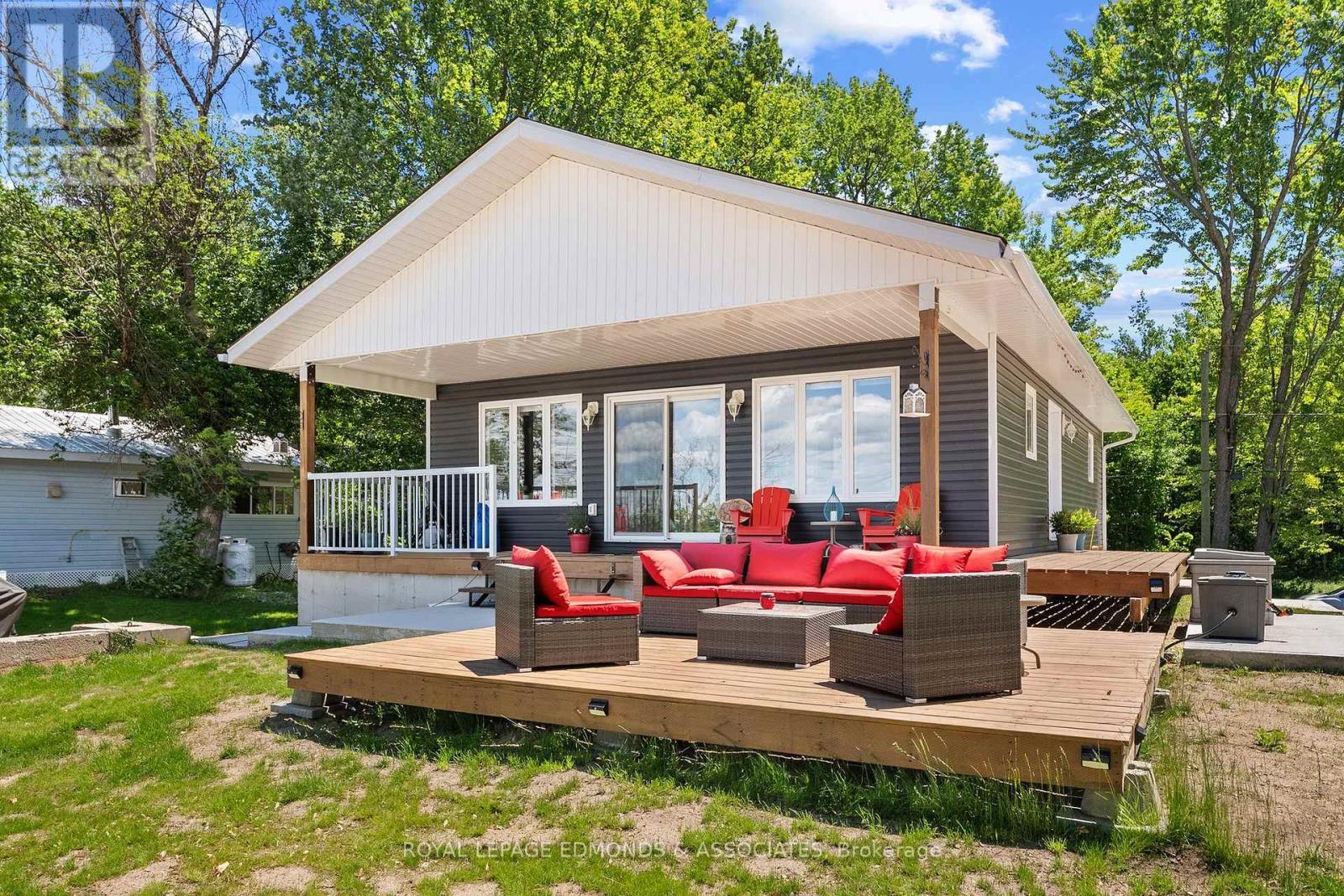 












63 GREATVIEW TRAIL

,
Whitewater Region,




Ontario
K8A6W2

