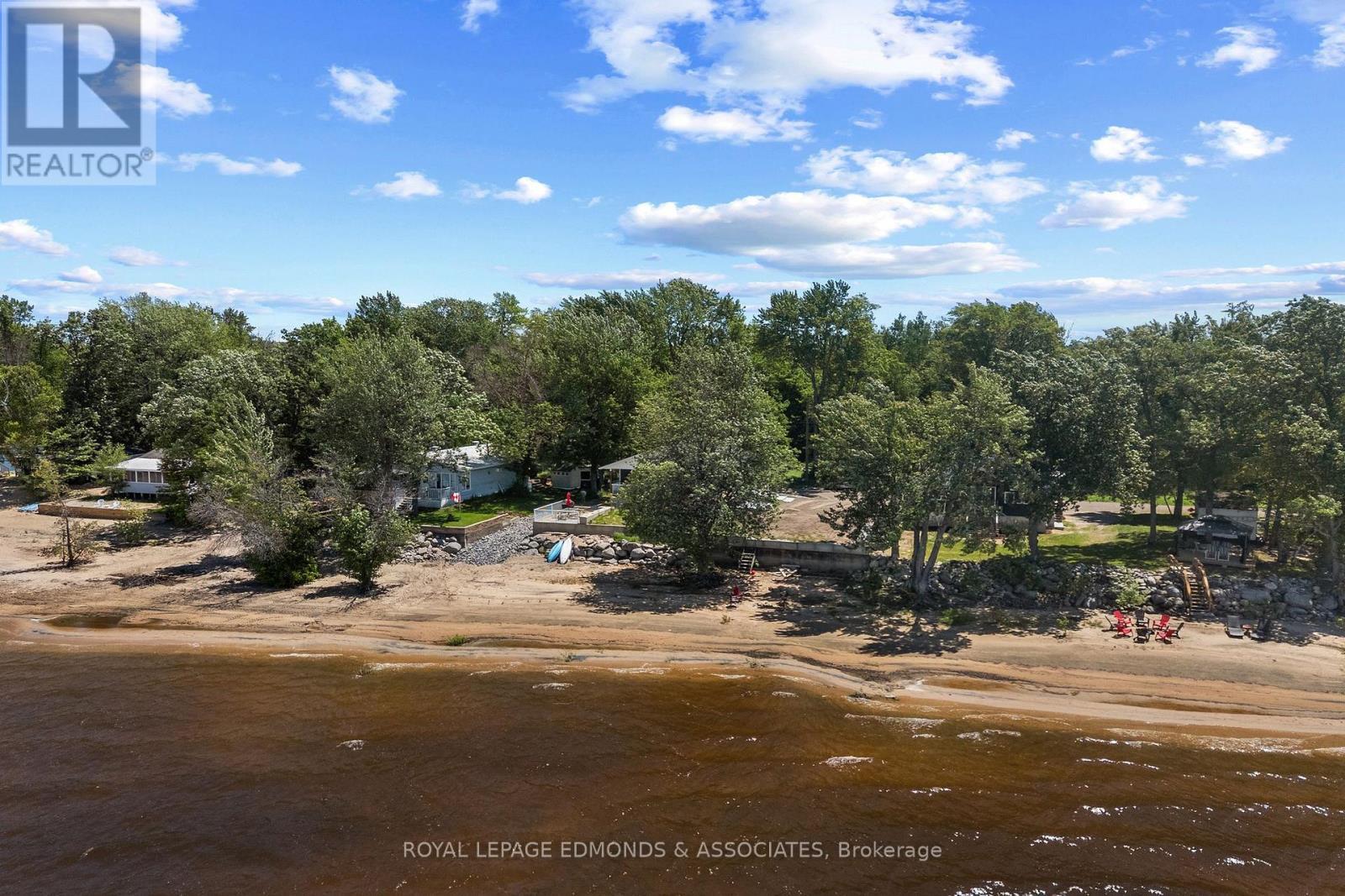 












63 GREATVIEW TRAIL

,
Whitewater Region,




Ontario
K8A6W2

