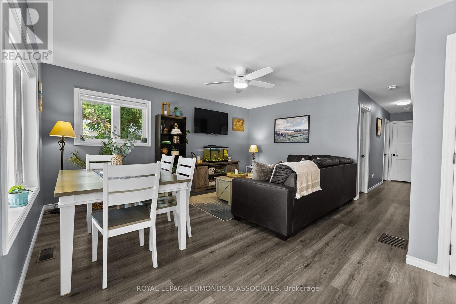 












63 GREATVIEW TRAIL

,
Whitewater Region,




Ontario
K8A6W2


