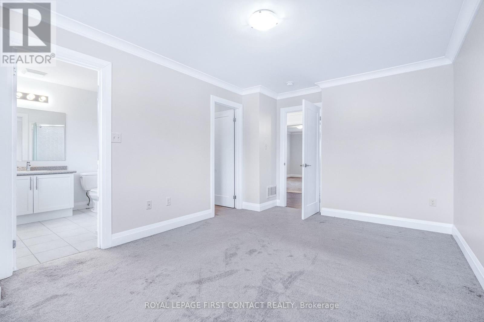 












4 - 29 MADELAINE DRIVE

,
Barrie,




Ontario
L9J0G8

