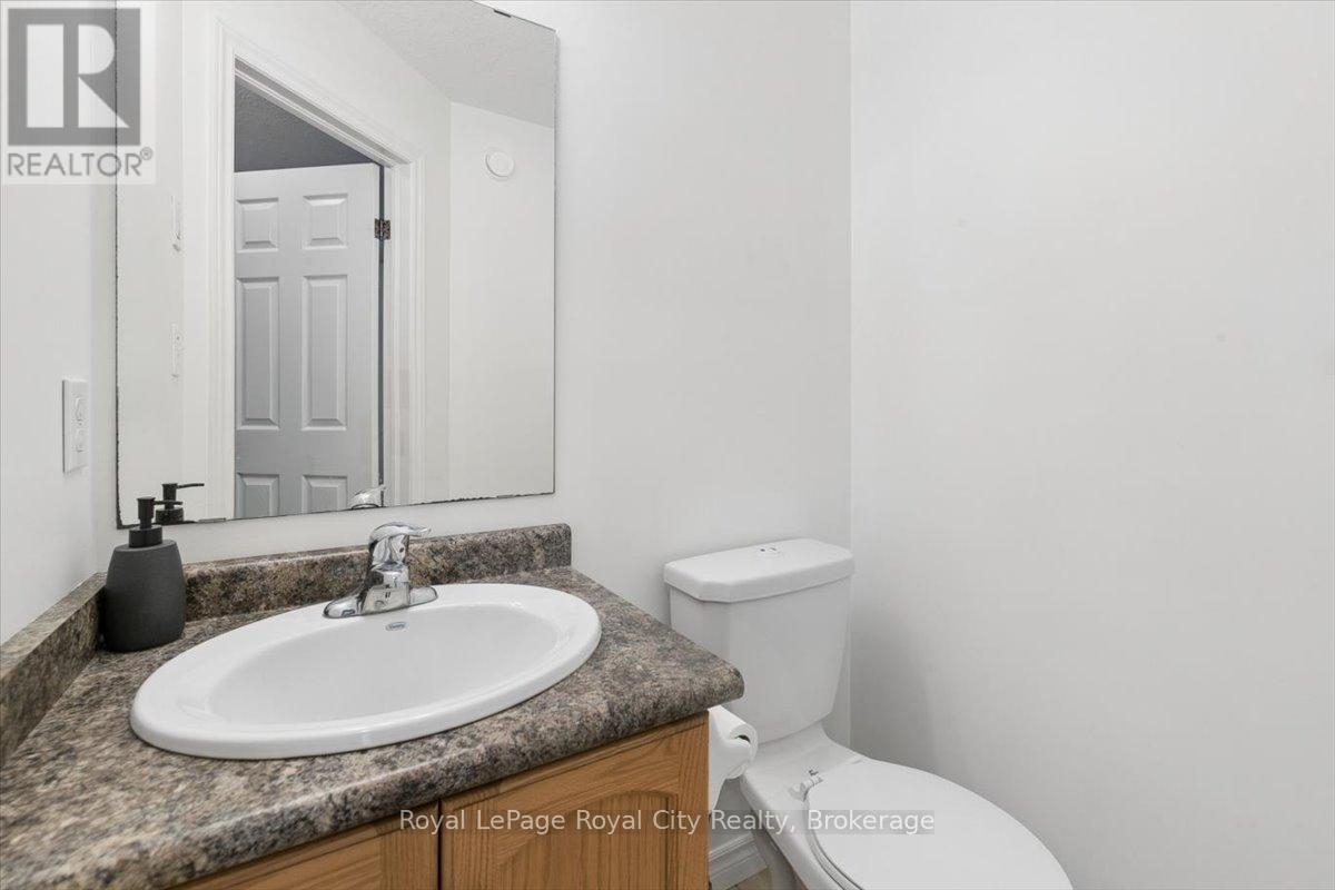 












25 - 1498 GORDON STREET

,
Guelph (Pineridge/Westminster Woods),




Ontario
N1L1C8

