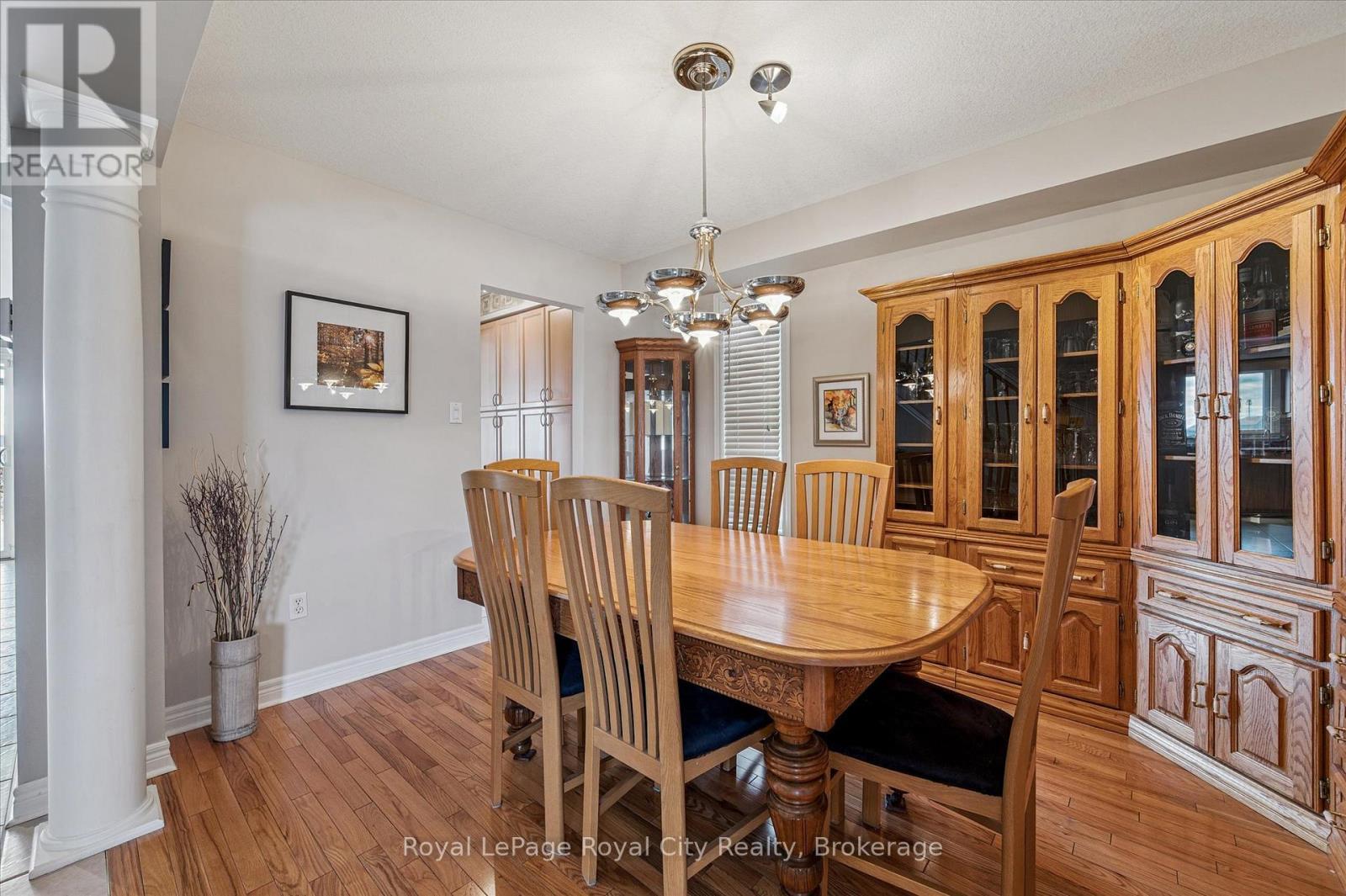 












87 LAW DRIVE

,
Guelph (Grange Road),




Ontario
N1E7J7

