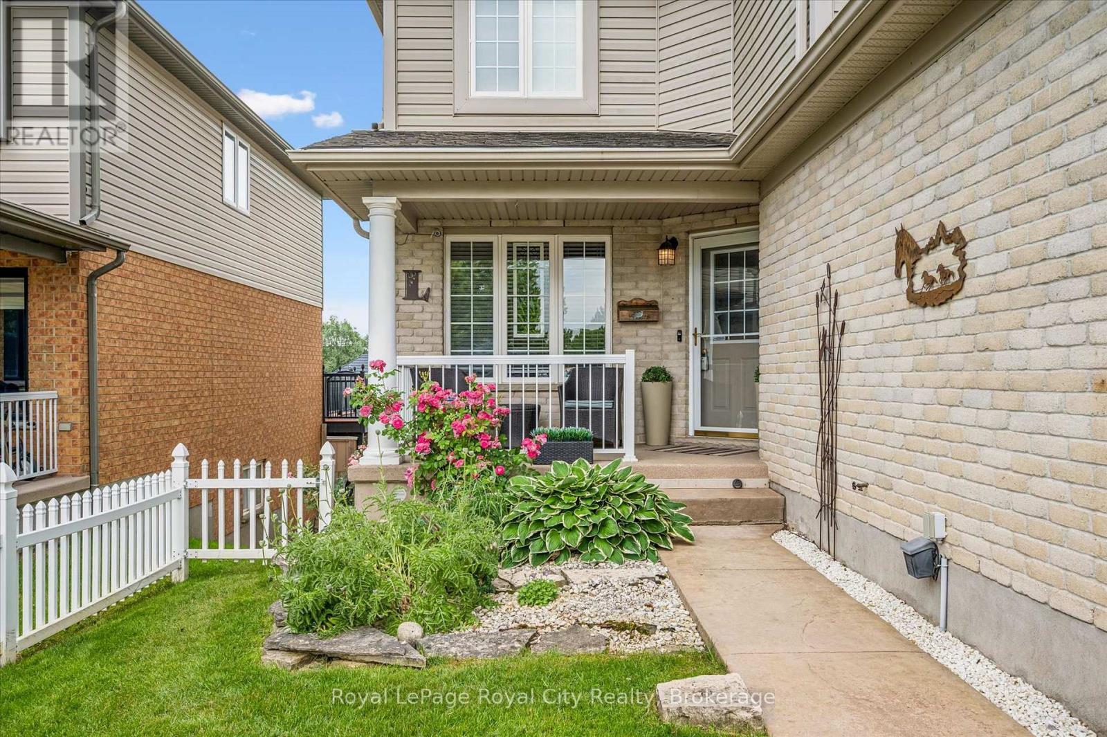 












87 LAW DRIVE

,
Guelph (Grange Road),




Ontario
N1E7J7

