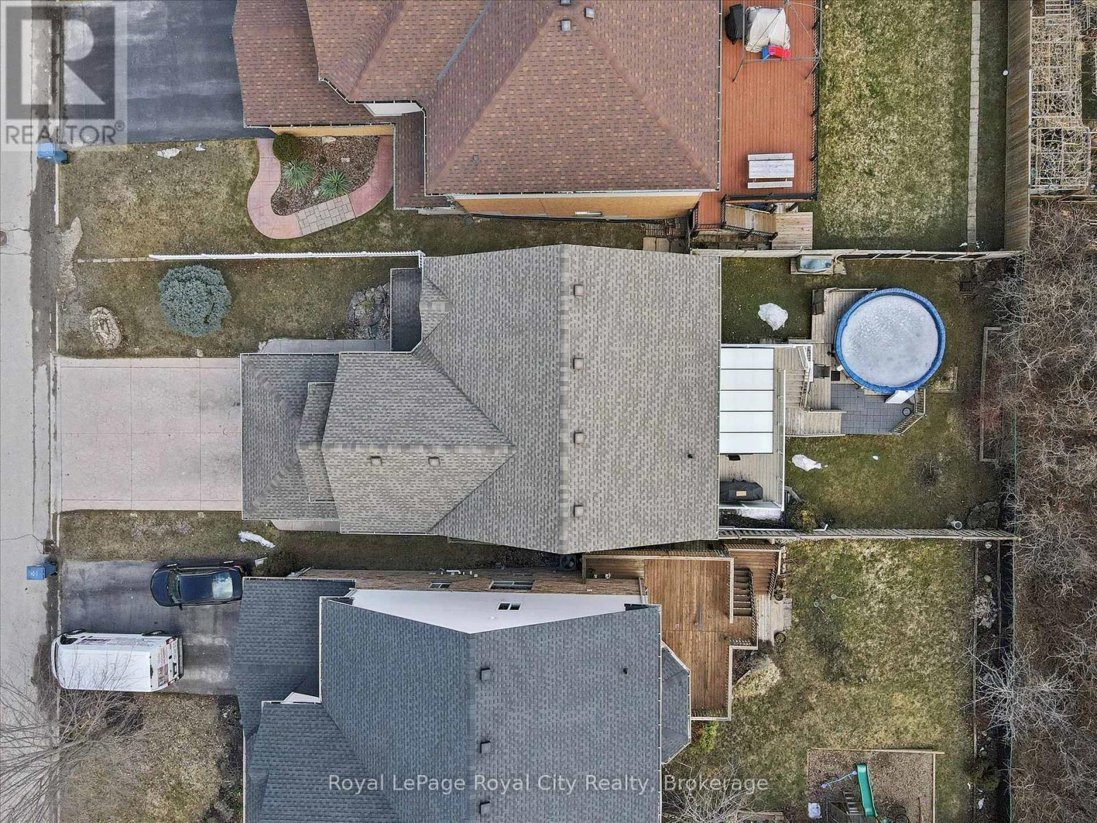 












87 LAW DRIVE

,
Guelph (Grange Road),




Ontario
N1E7J7

