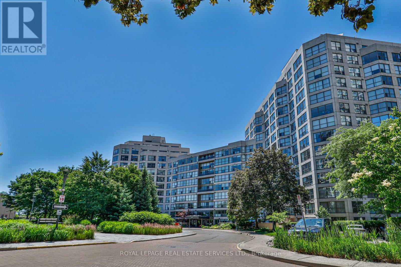 












1304 - 2267 LAKESHORE BOULEVARD W

,
Toronto,




Ontario
M8V3X2

