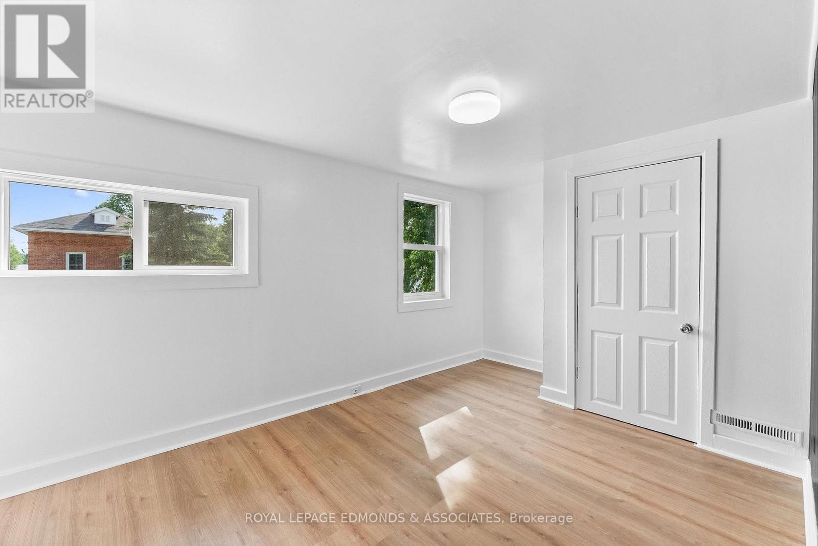 












663 FISCHER STREET

,
Pembroke,




Ontario
K8A6K4

