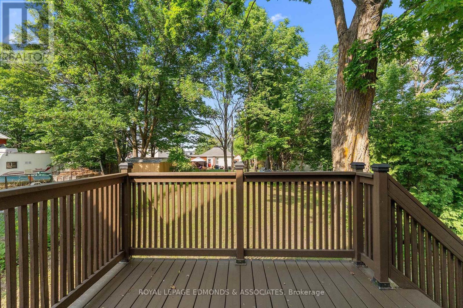 












663 FISCHER STREET

,
Pembroke,




Ontario
K8A6K4

