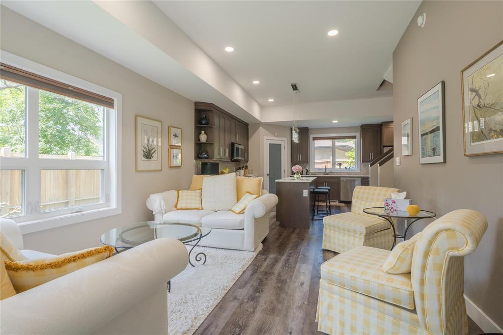 












5715 Roblin Boulevard

,
Winnipeg,




Manitoba
R3R0G8

