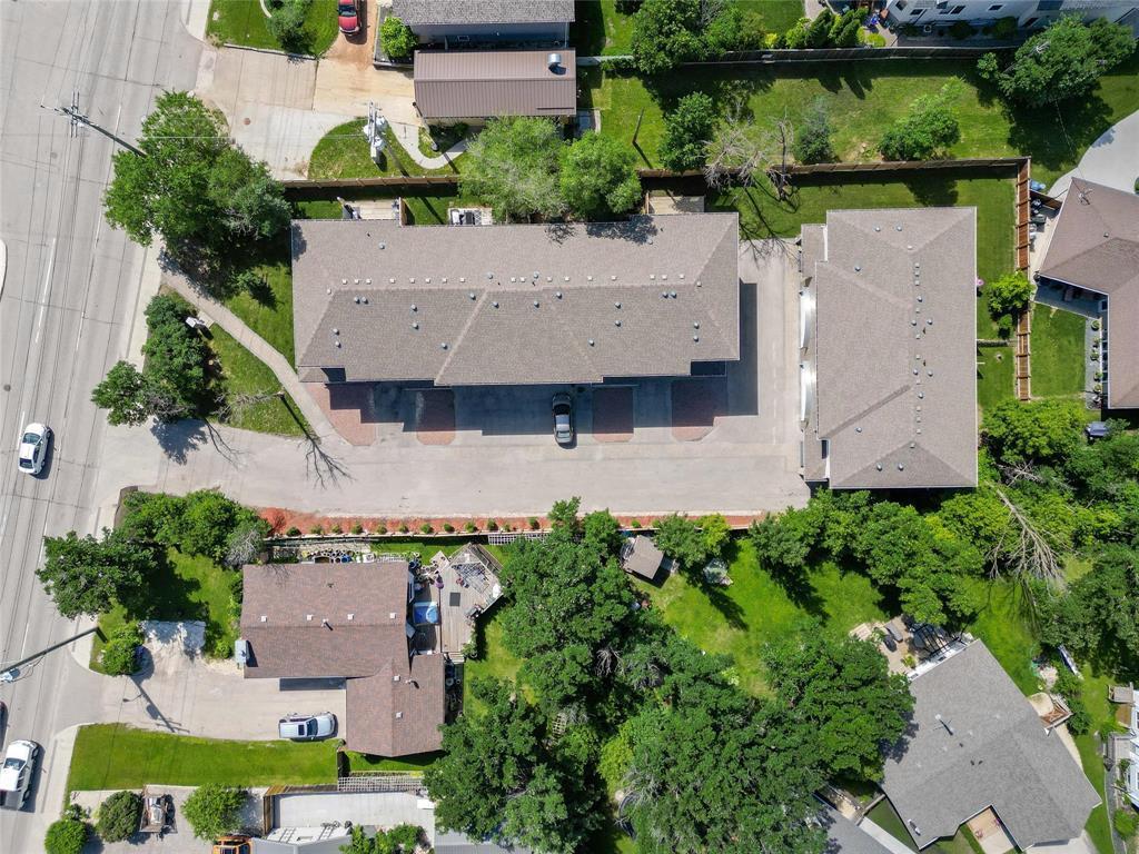












5715 Roblin Boulevard

,
Winnipeg,




Manitoba
R3R0G8

