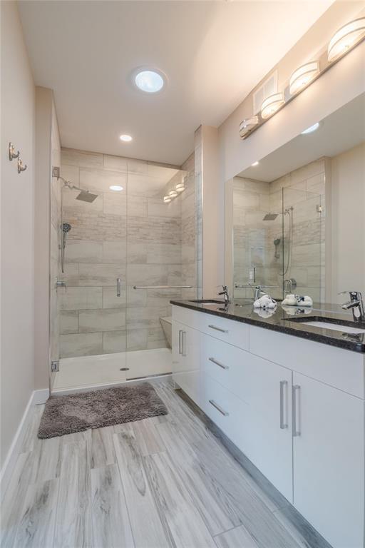 












5715 Roblin Boulevard

,
Winnipeg,




Manitoba
R3R0G8

