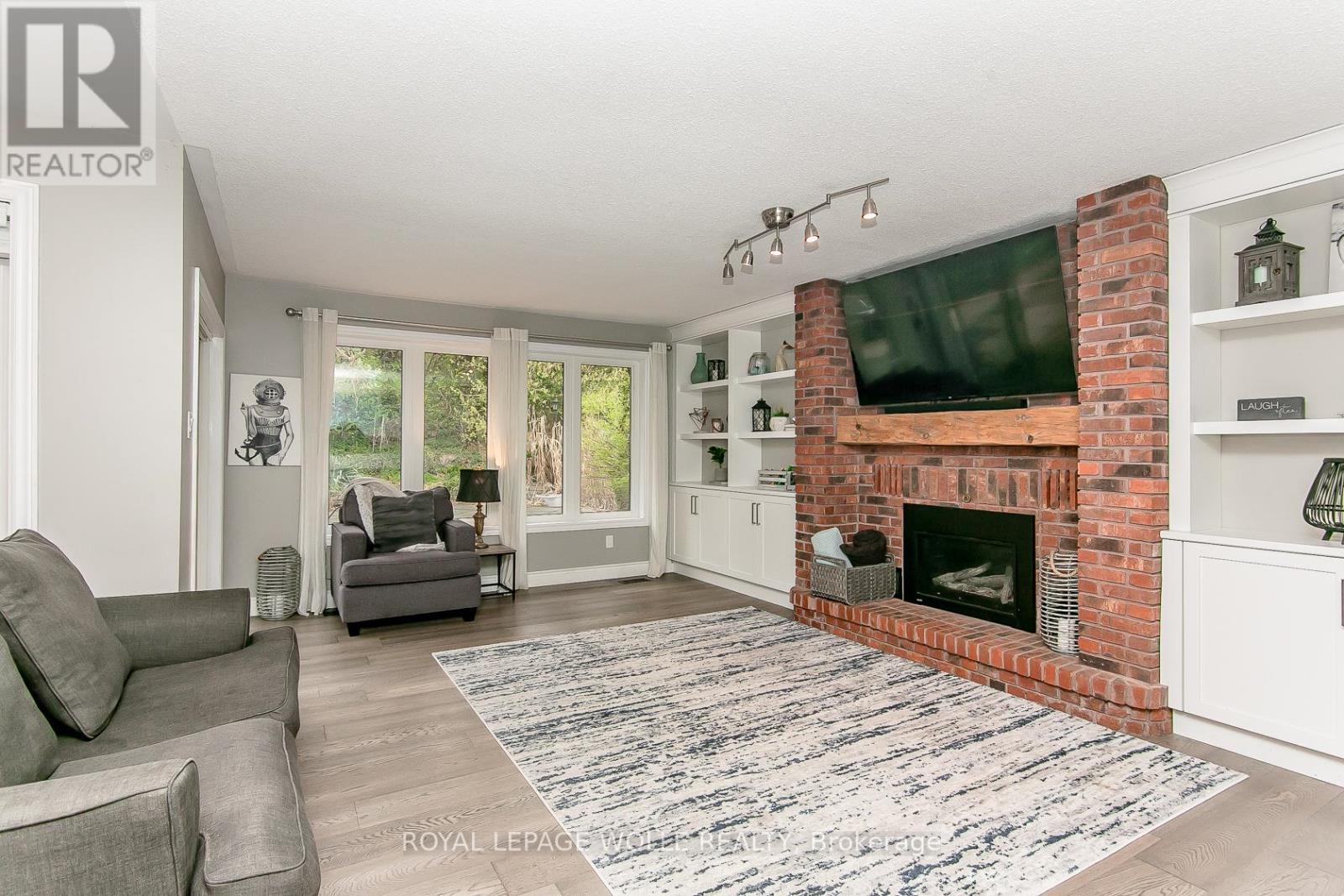 












1774 OLD MILL ROAD

,
Kitchener,




Ontario
N2P1Z5

